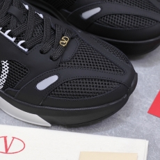 Valentino Sneaker